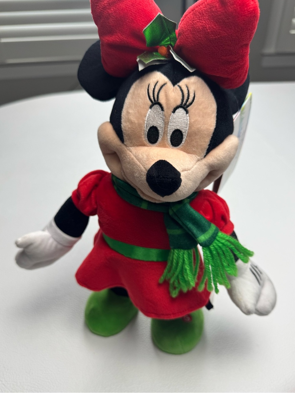 Disney Minnie Mouse Animated Christmas Plush Deck the Halls 15” Holiday NWT